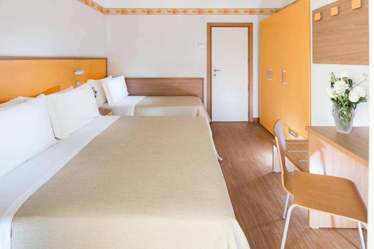 Hotel Sampaoli Белариа-Игеа Марина Екстериор снимка