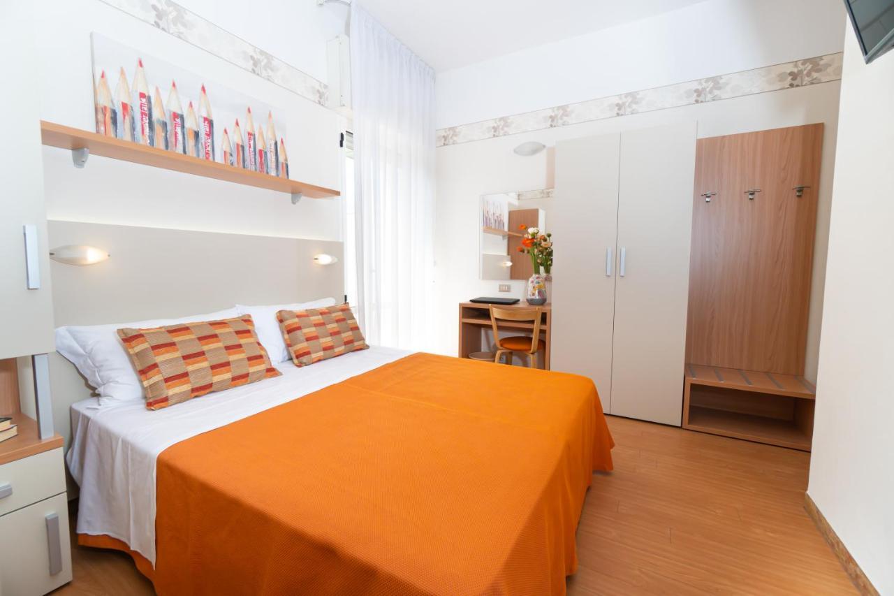 Hotel Sampaoli Белариа-Игеа Марина Екстериор снимка