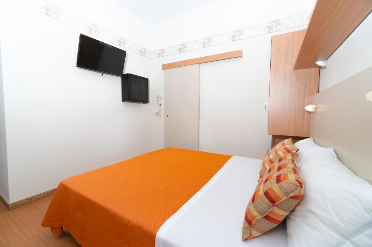 Hotel Sampaoli Белариа-Игеа Марина Екстериор снимка